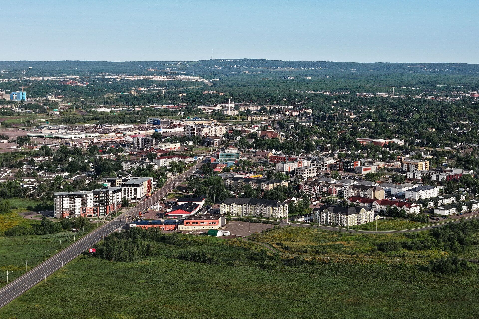 Vue aérienne de Dieppe, au Nouveau-Brunswick, la ville du Grand Moncton où Publicus Group est établie.